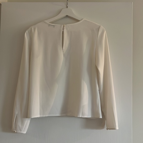 Club Monaco white cropped long sleeve - Picture 7 of 7